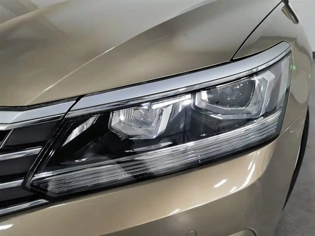 Volkswagen Passat 2017 330TSI DSG