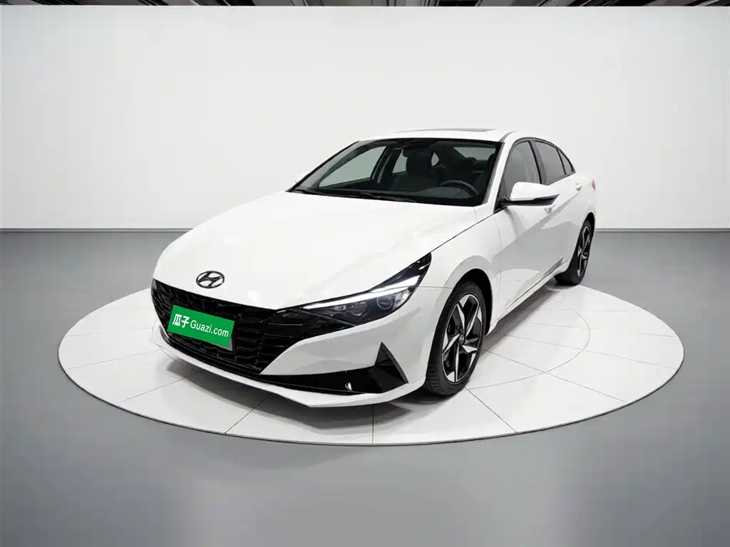 Hyundai Elantra 2023