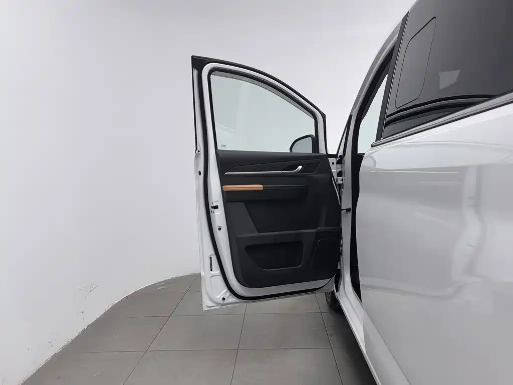 BAW Ruisheng Ace M7 — миниатюра 8