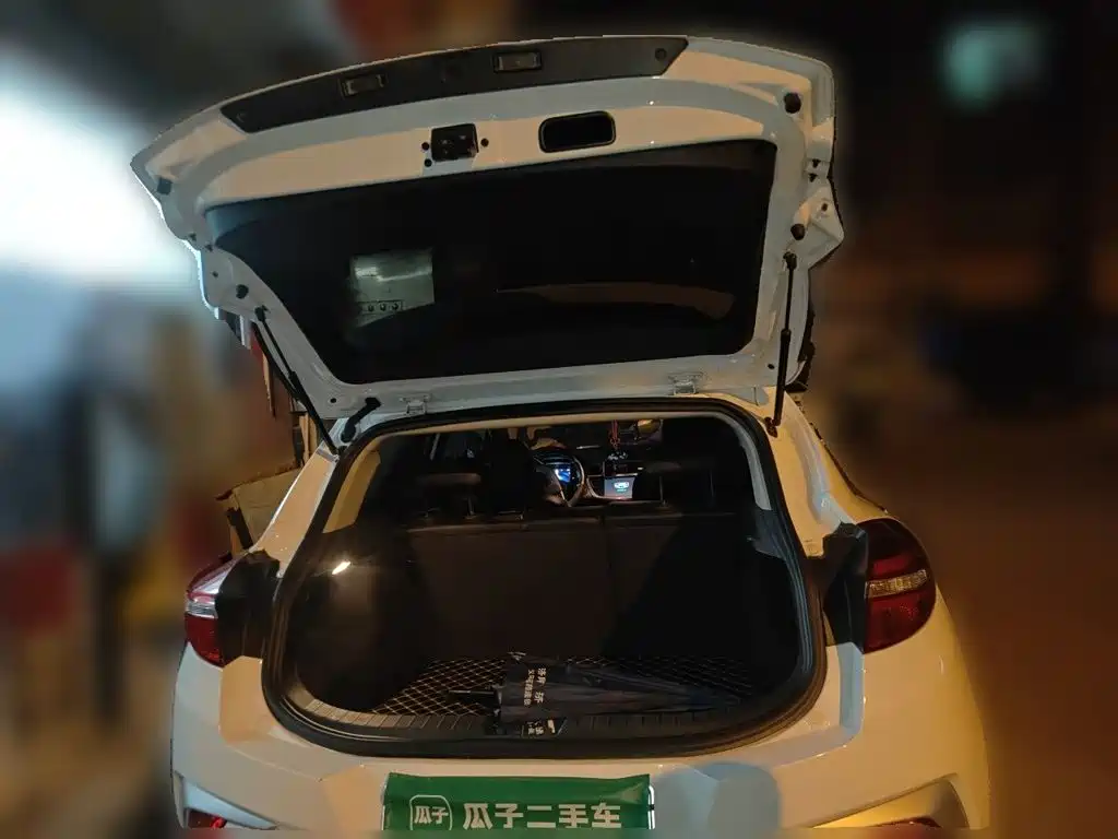 Geely GSe — миниатюра 10