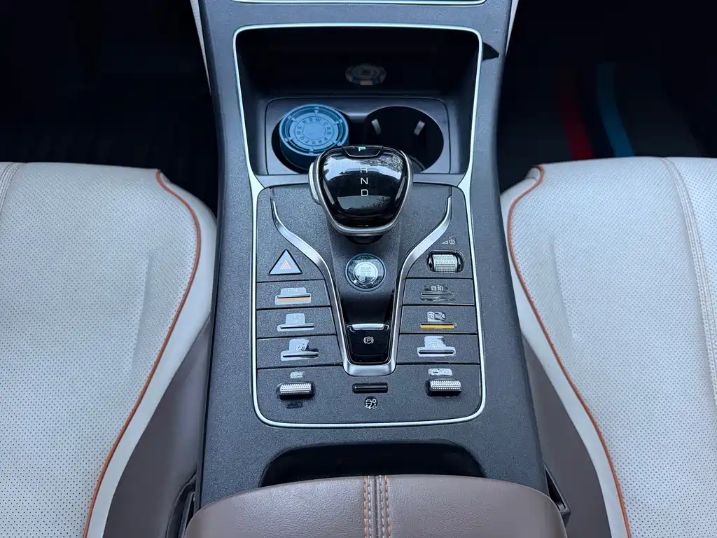 BYD Qin Plus 2023 — фото 12