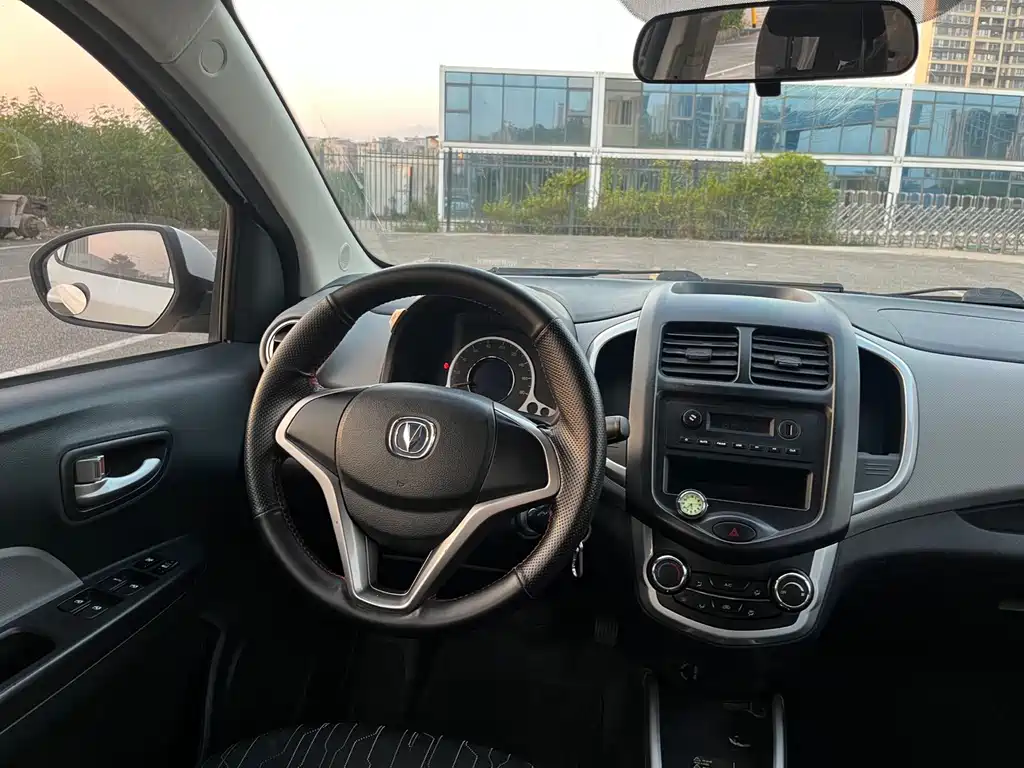 Changan Benben E-Star — миниатюра 10