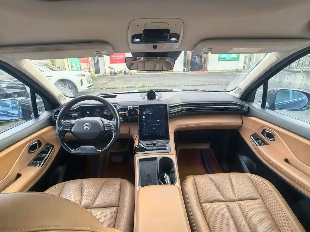 NIO ES8 — миниатюра 9
