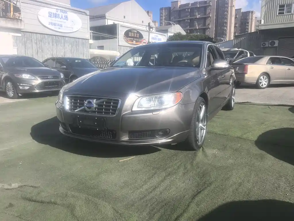 Volvo S80L 2009