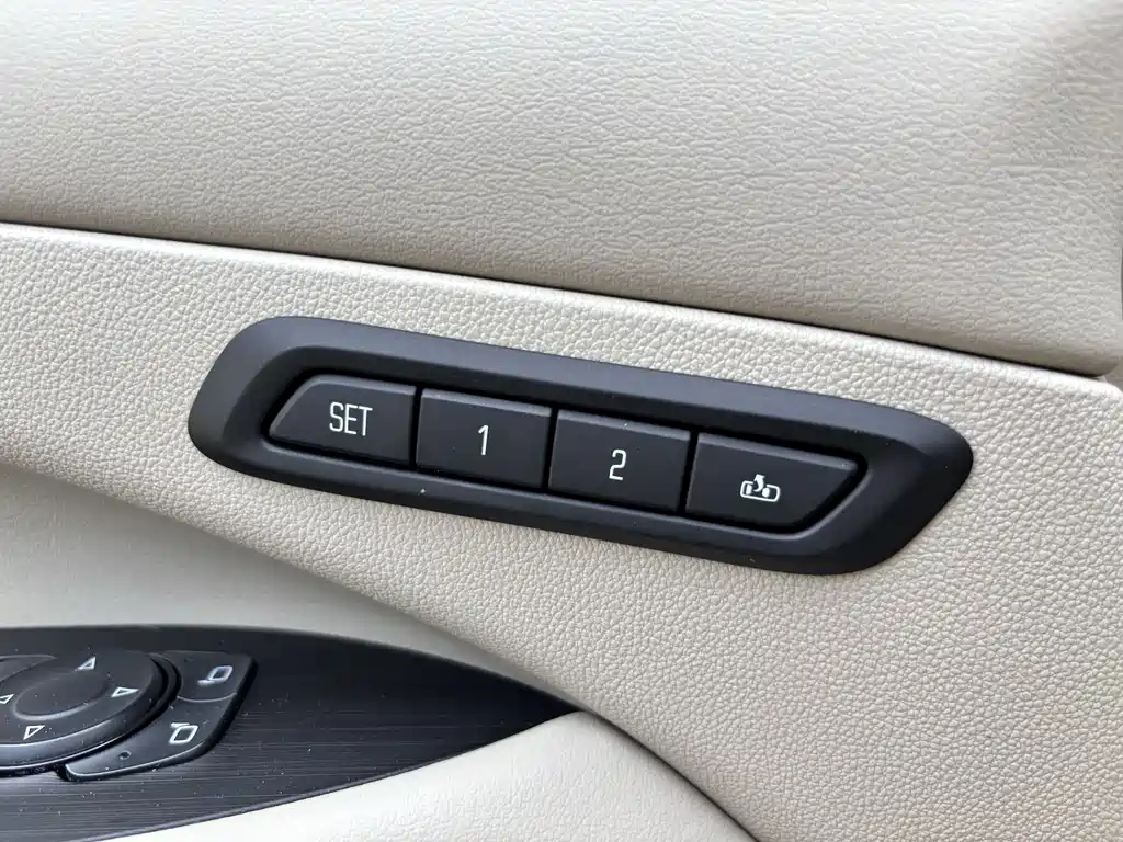 Buick LaCrosse — фотографии объявления, Фото 13