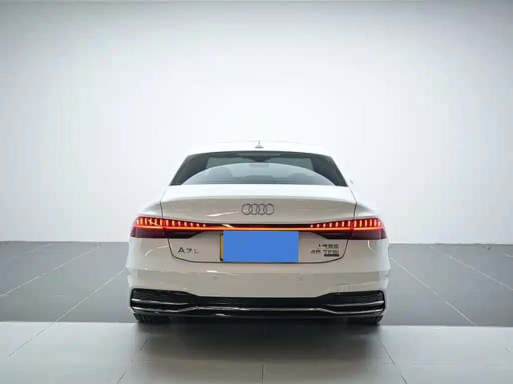 AUDI A7L