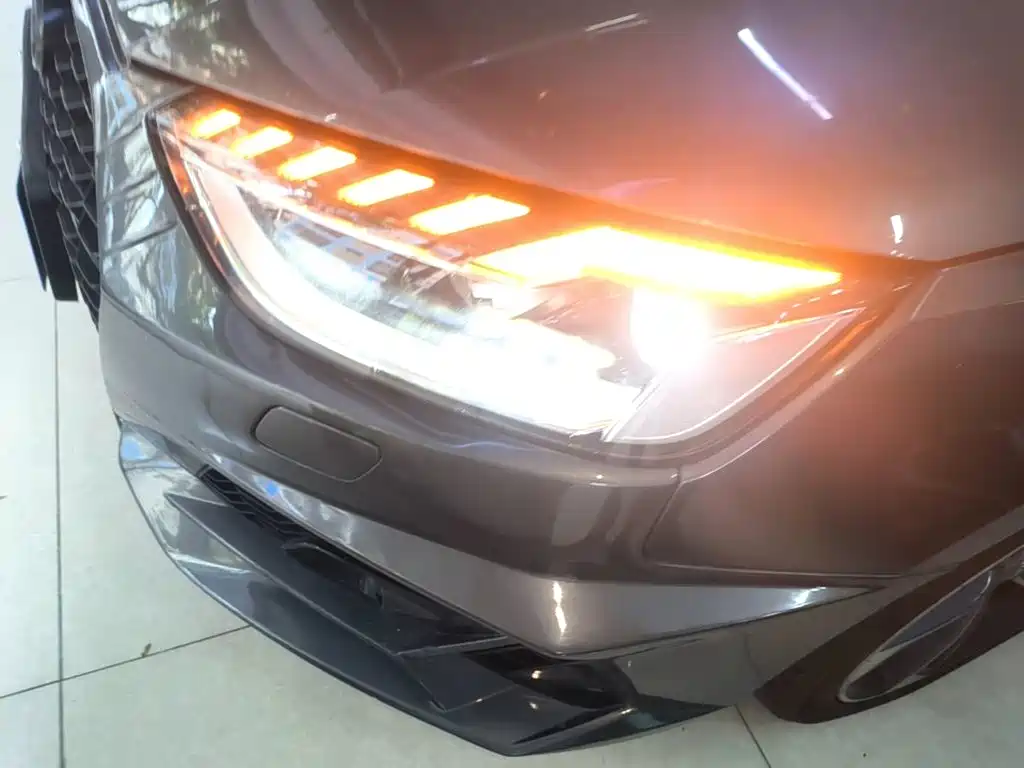 Audi A4L — миниатюра 24