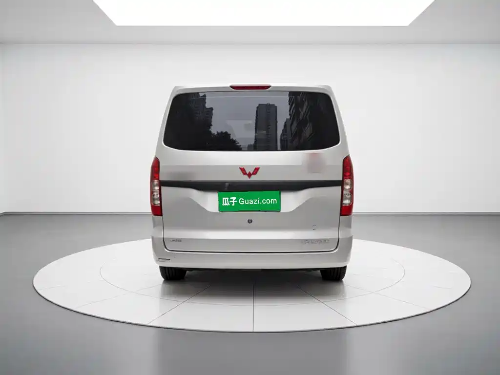 Wuling Hongguang V — миниатюра 3