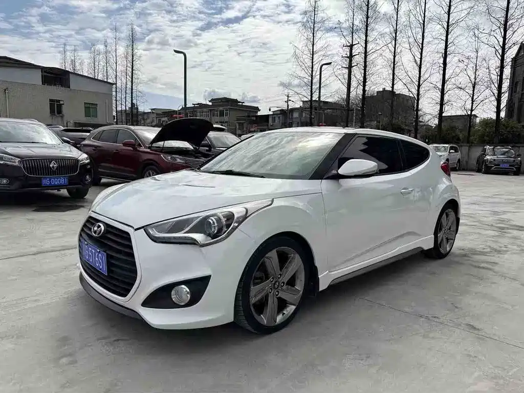 Hyundai Veloster
