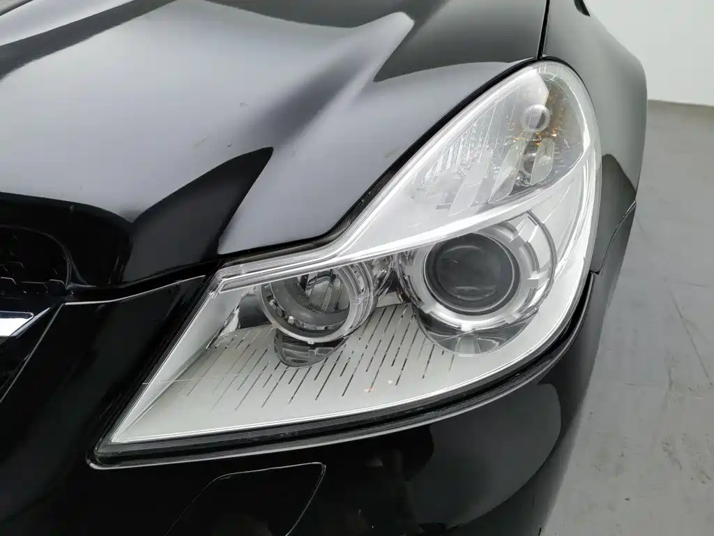 Mercedes-Benz SL-Class — миниатюра 7