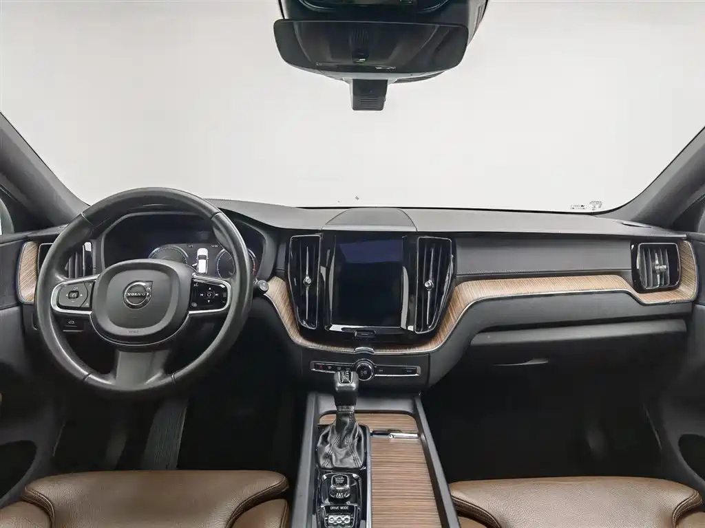 Volvo XC60 2021 T5 Luxury