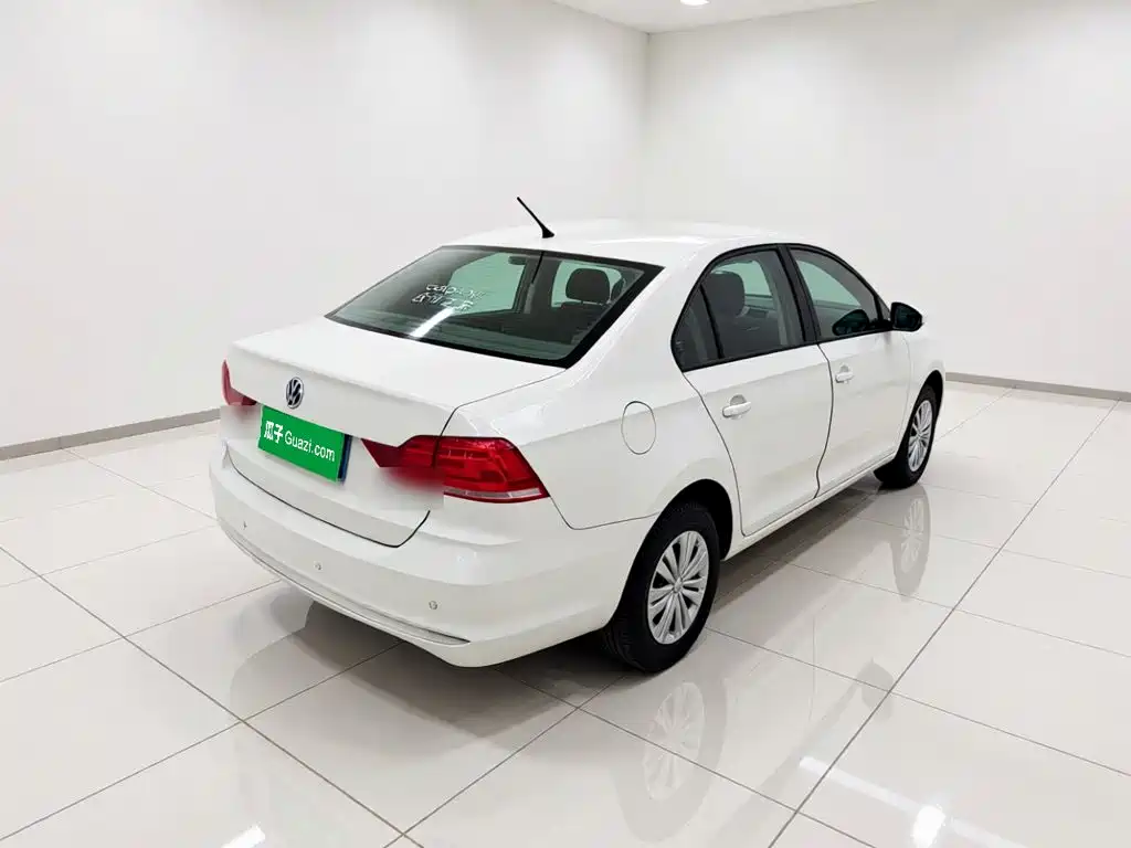 Volkswagen Santana — миниатюра 6
