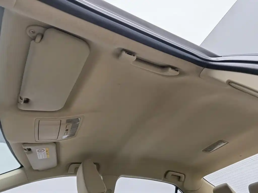 Toyota Corolla — миниатюра 14