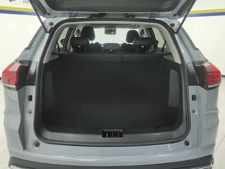 GEELY AUTOMOBILE BOYUE