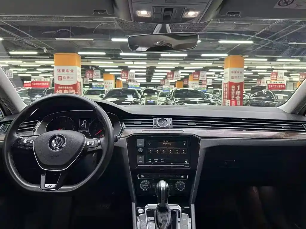 Volkswagen Magotan — миниатюра 4