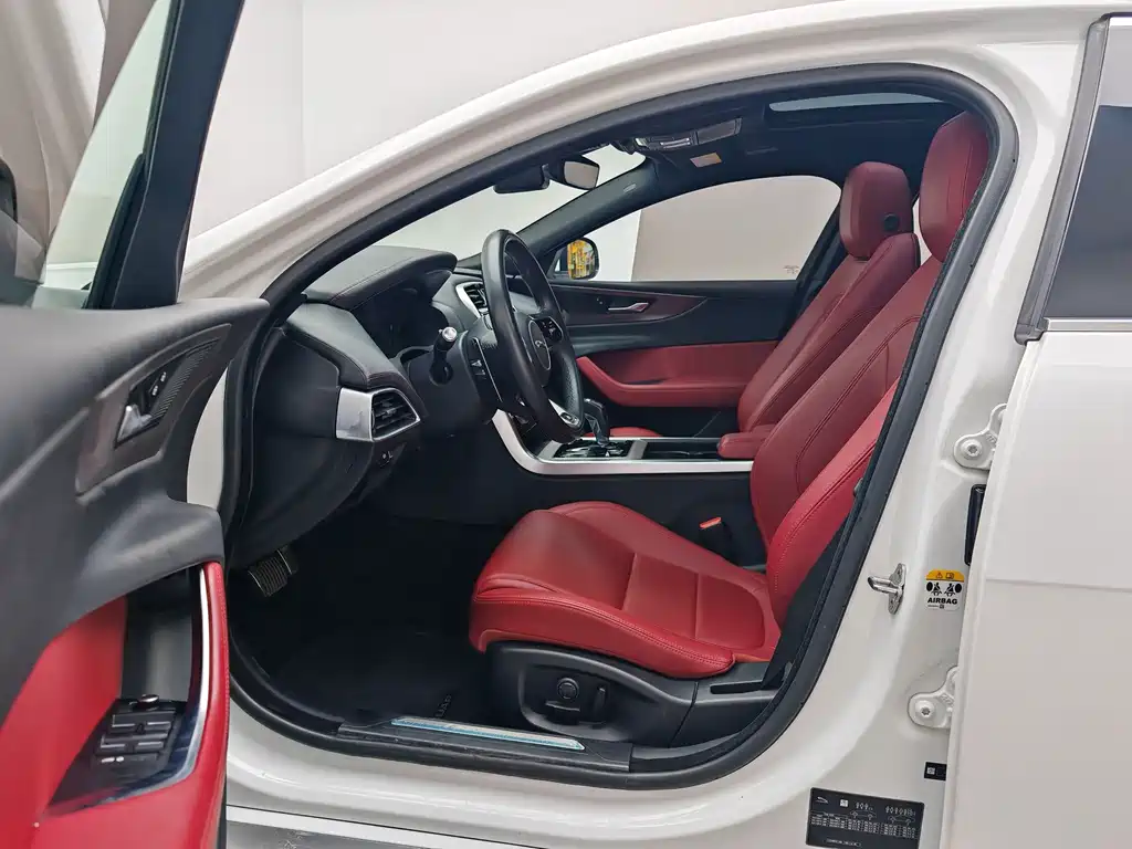 Jaguar XEL — миниатюра 14