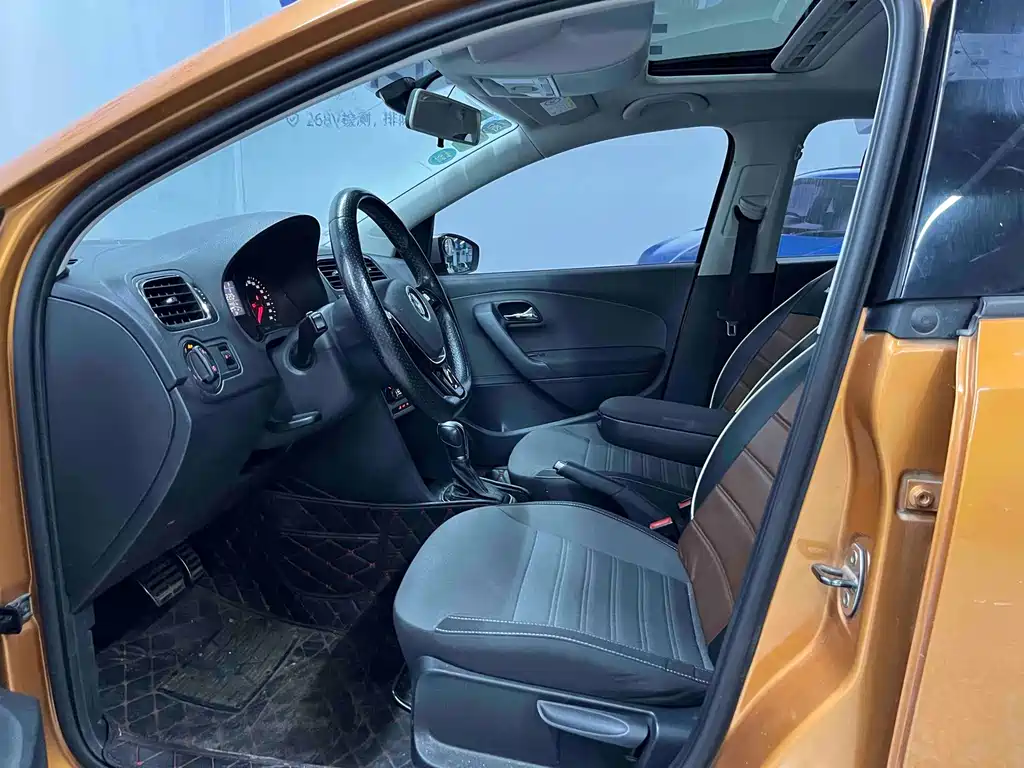 Volkswagen Polo — миниатюра 7