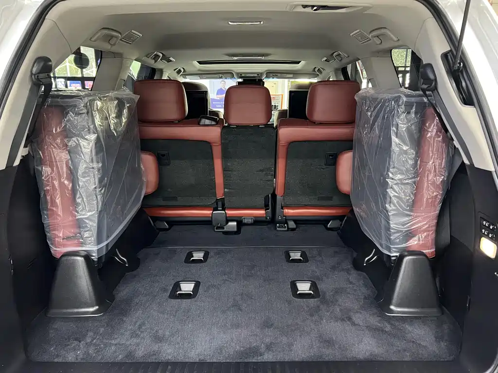 Lexus LX 2018 570