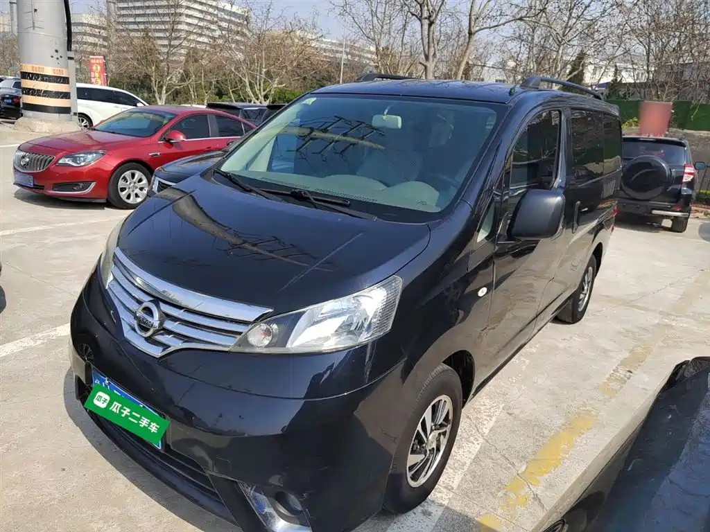 Nissan NV200 2017