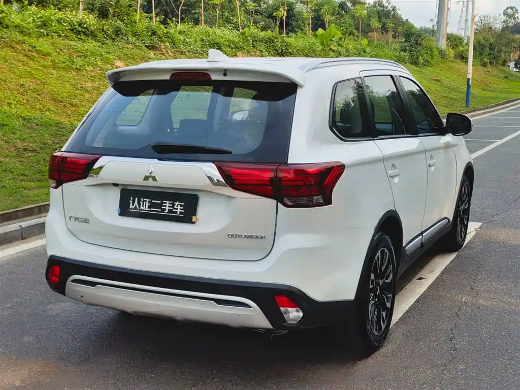 Mitsubishi Outlander 2019 2.0L Enjoy 5 мест VI