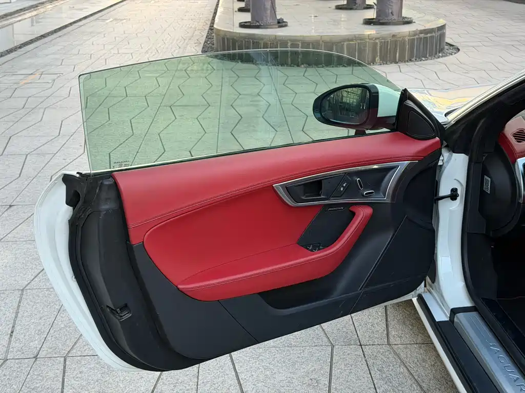 Jaguar F-TYPE — миниатюра 9