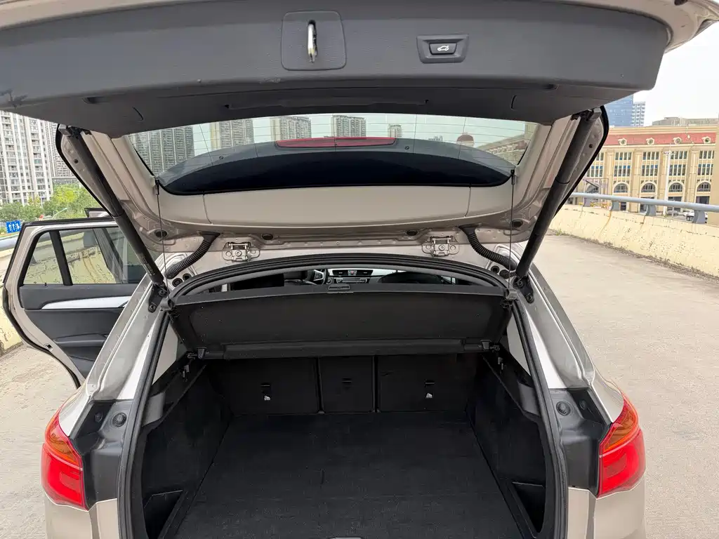 BMW X1 — миниатюра 11