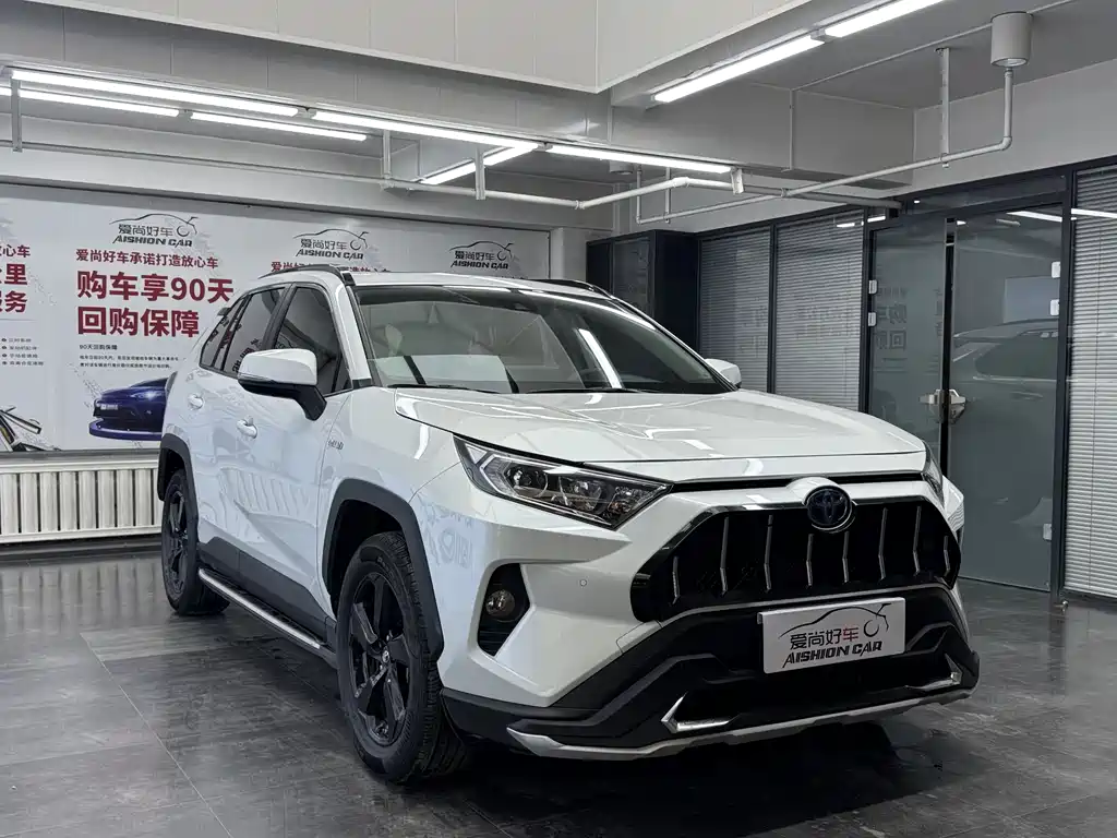 TOYOTA RAV4 RONGFANG