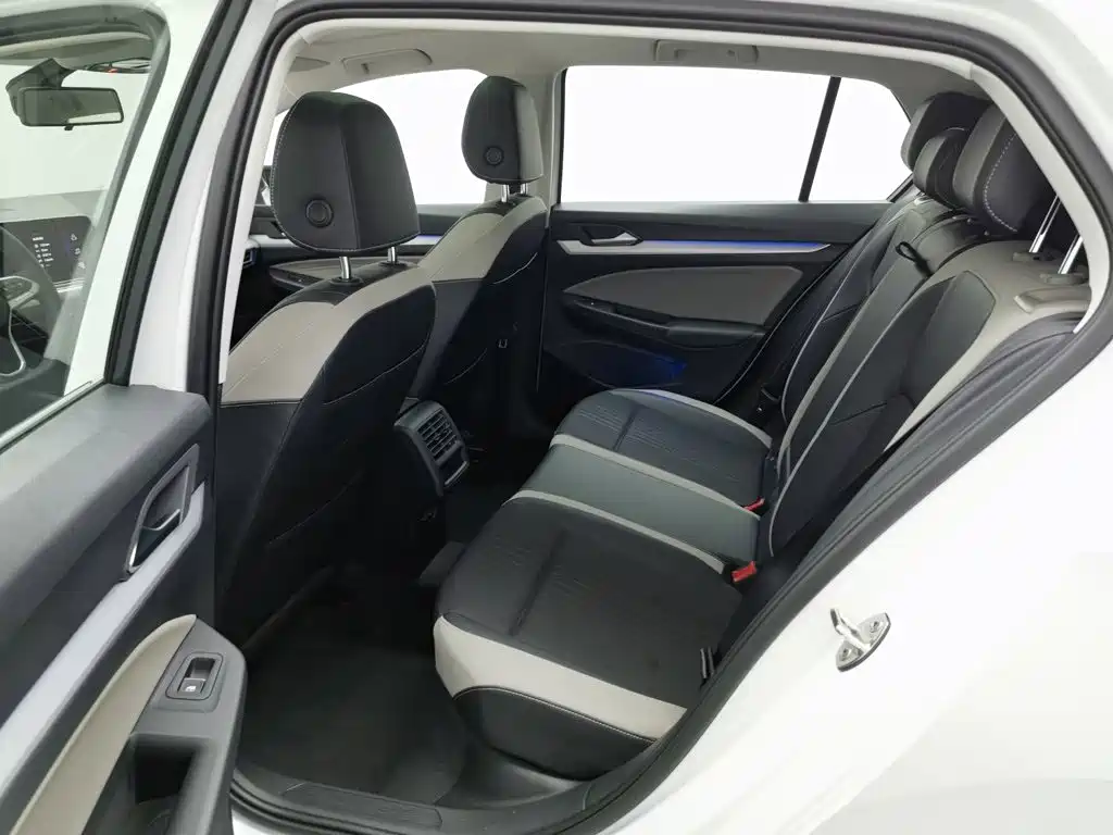 Volkswagen Golf — миниатюра 15