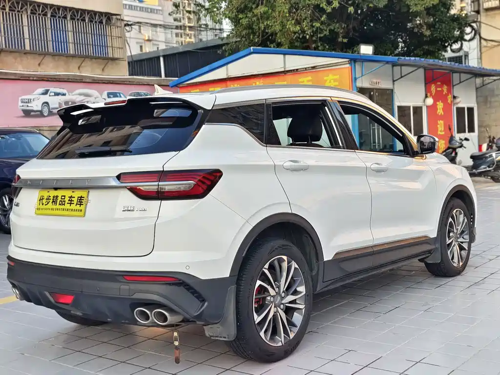 Geely Binyue — миниатюра 18