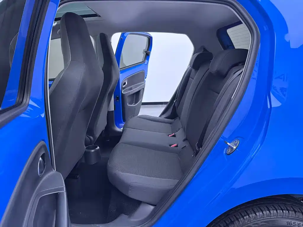 Volkswagen up! — миниатюра 17