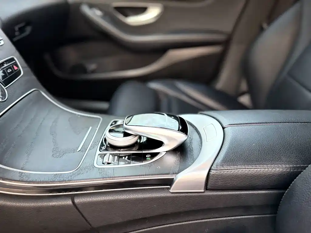 Mercedes-Benz C-Class — миниатюра 22