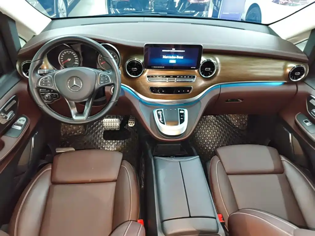 Mercedes-Benz V-Class V 2022 V 260 L Luxury