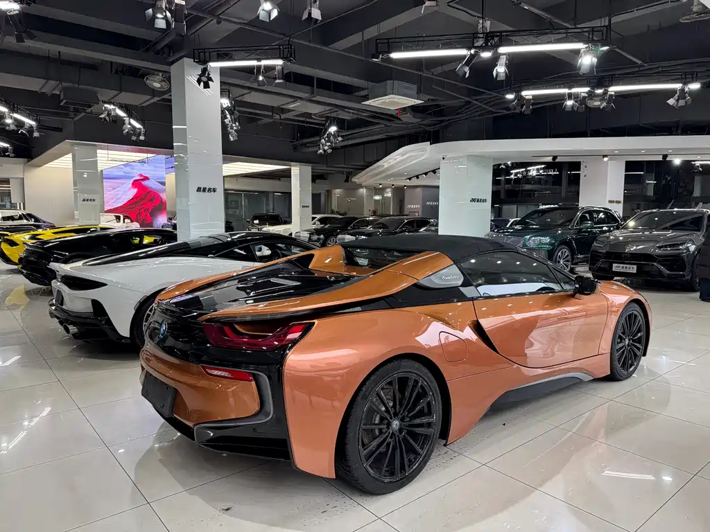 BMW I8