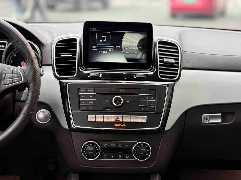 Mercedes-Benz GLS 2018 GLS 320 4MATIC