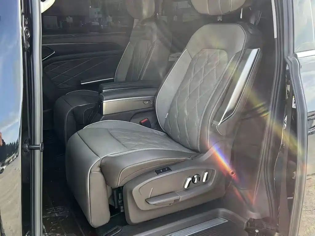 Volkswagen Viloran — миниатюра 8