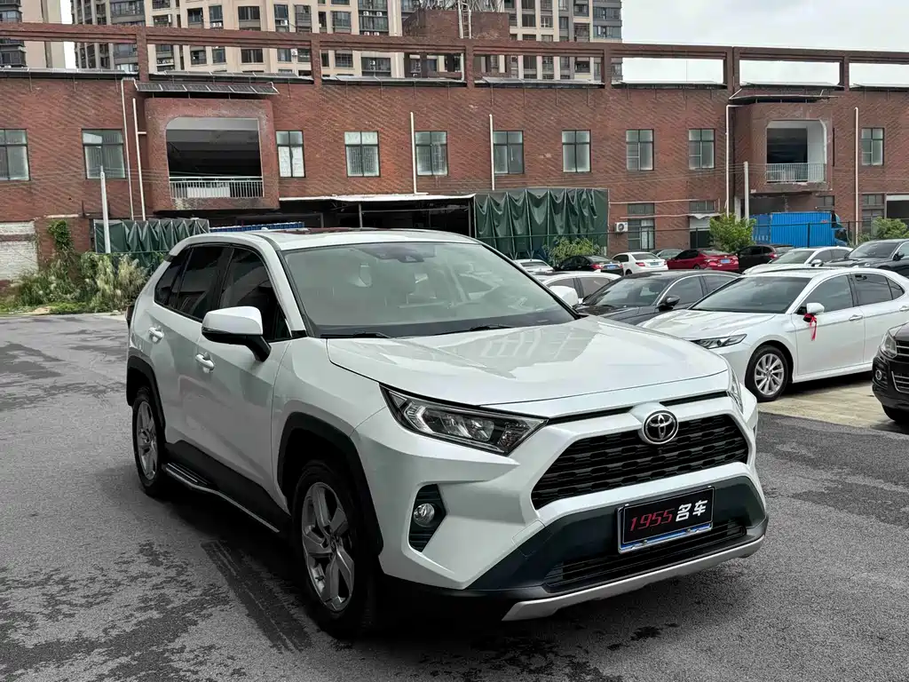 Toyota RAV4 2021 2.0L CVT