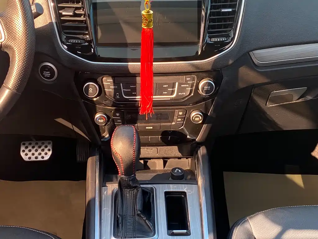 GEELY AUTOMOBILE VISION X6