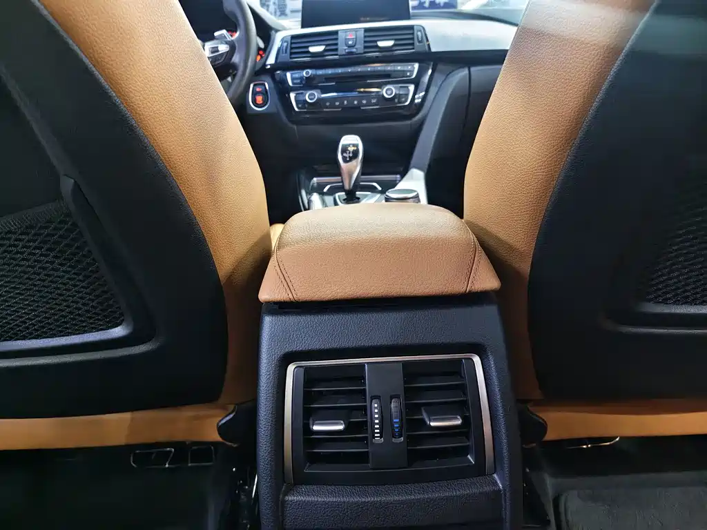 BMW 3 Series GT — миниатюра 7