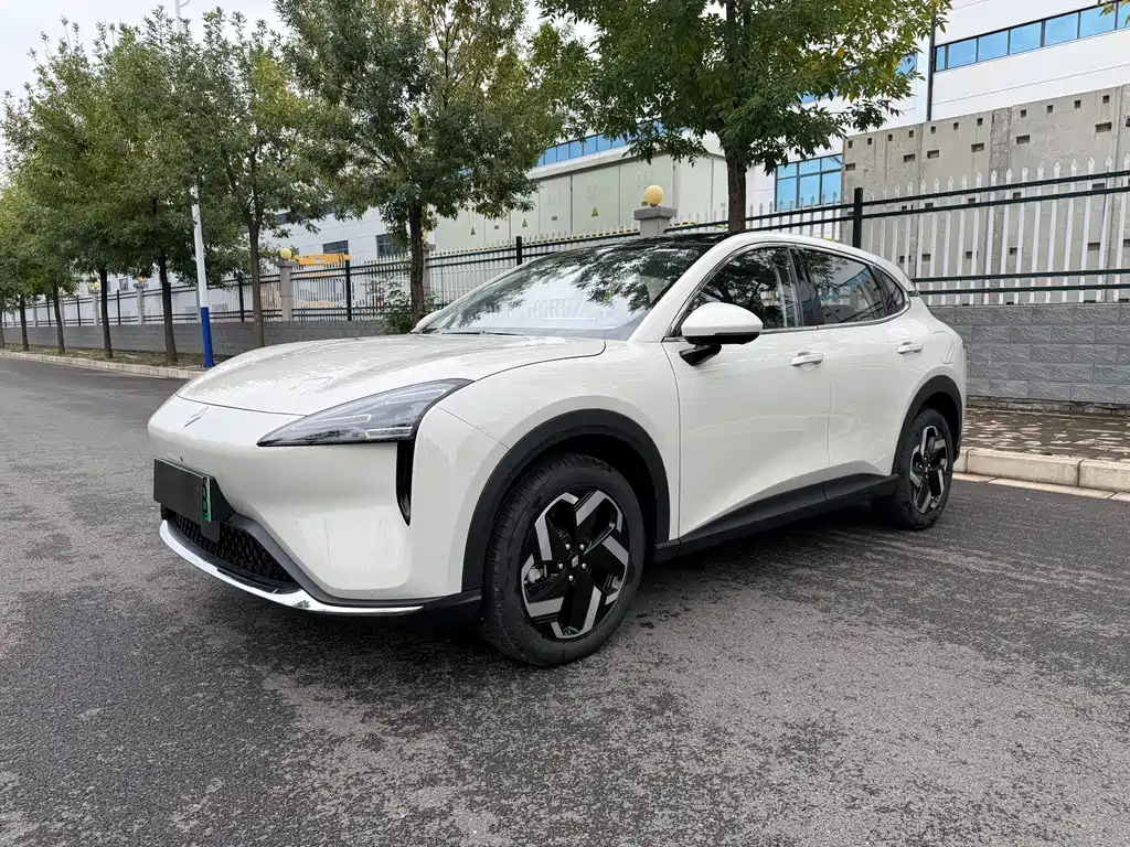 Baojun Yunhai — миниатюра 2
