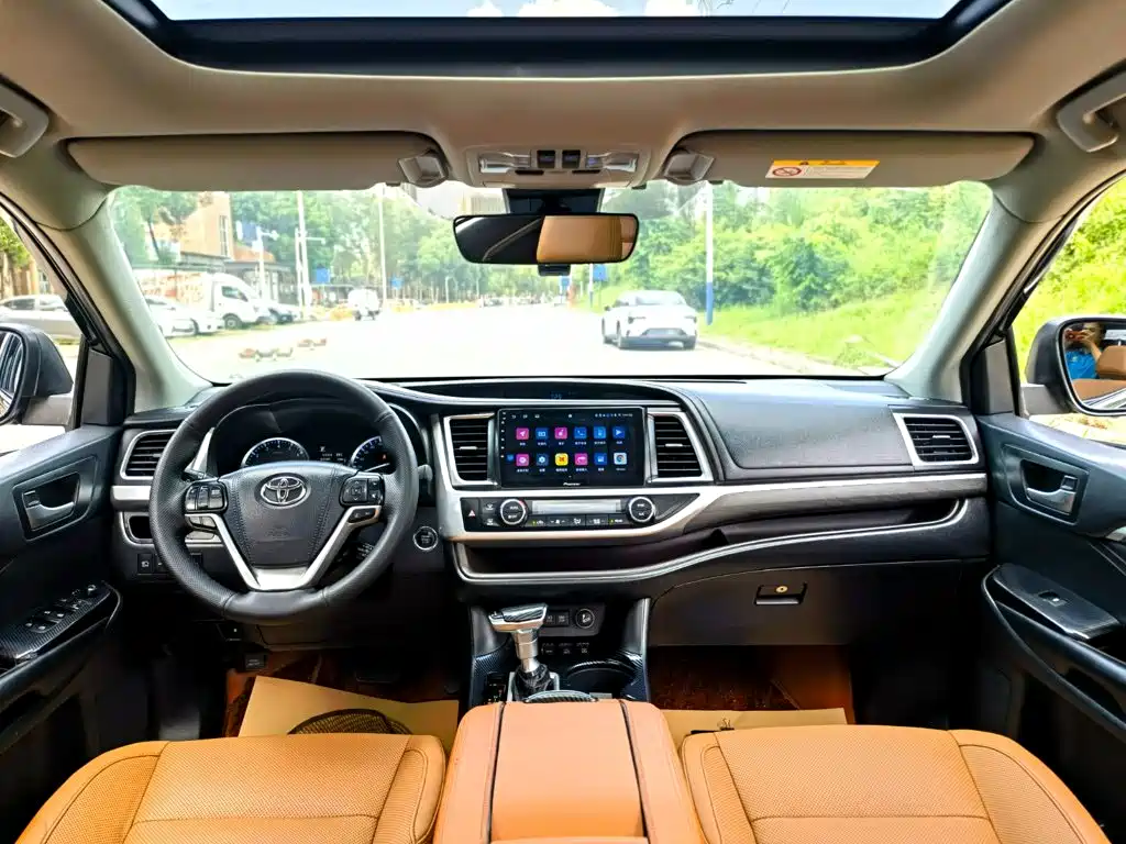 Toyota Highlander — миниатюра 8