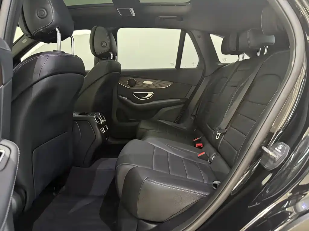 Mercedes-Benz GLC — миниатюра 6