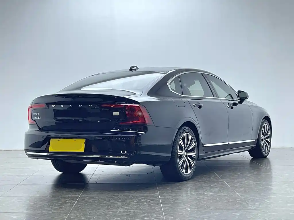 Volvo S90 PHEV — миниатюра 4