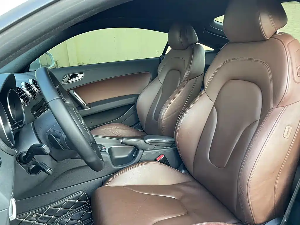 Audi TT — миниатюра 10
