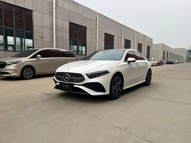 MERCEDES-BENZ A CLASS 2023