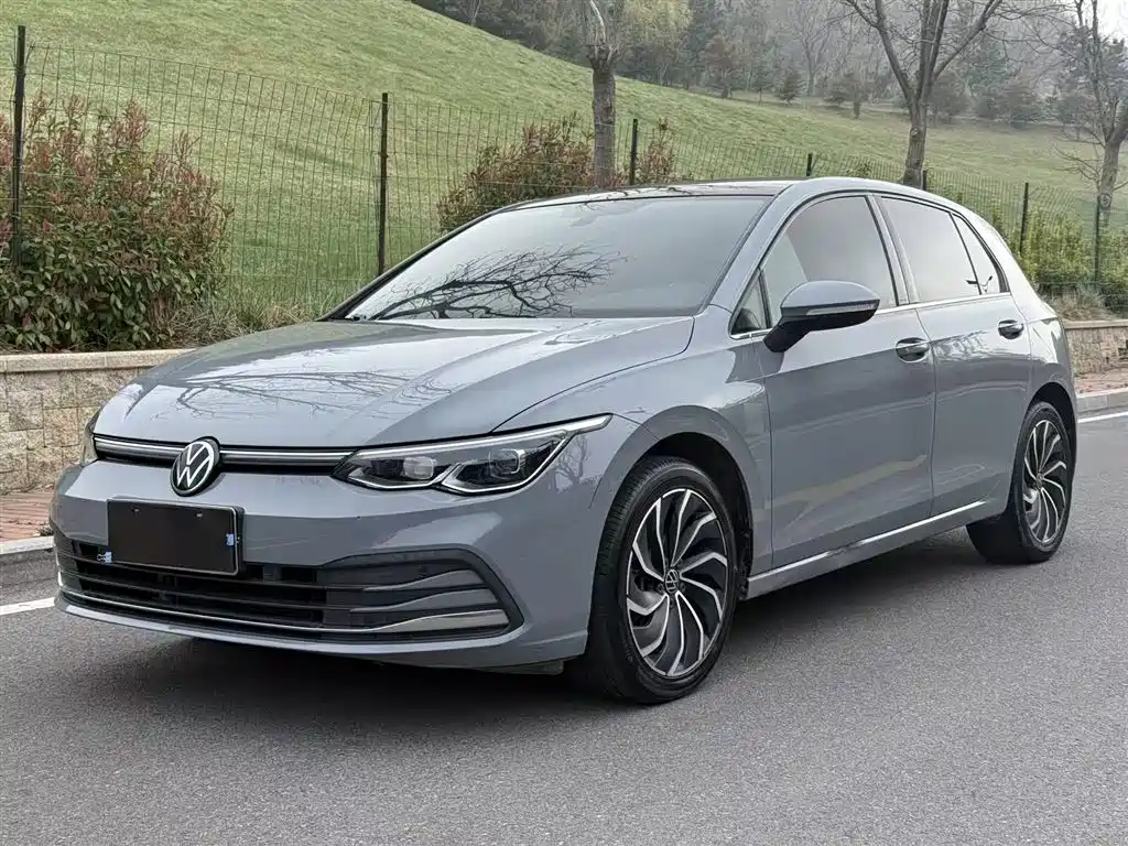 Volkswagen Golf 2021