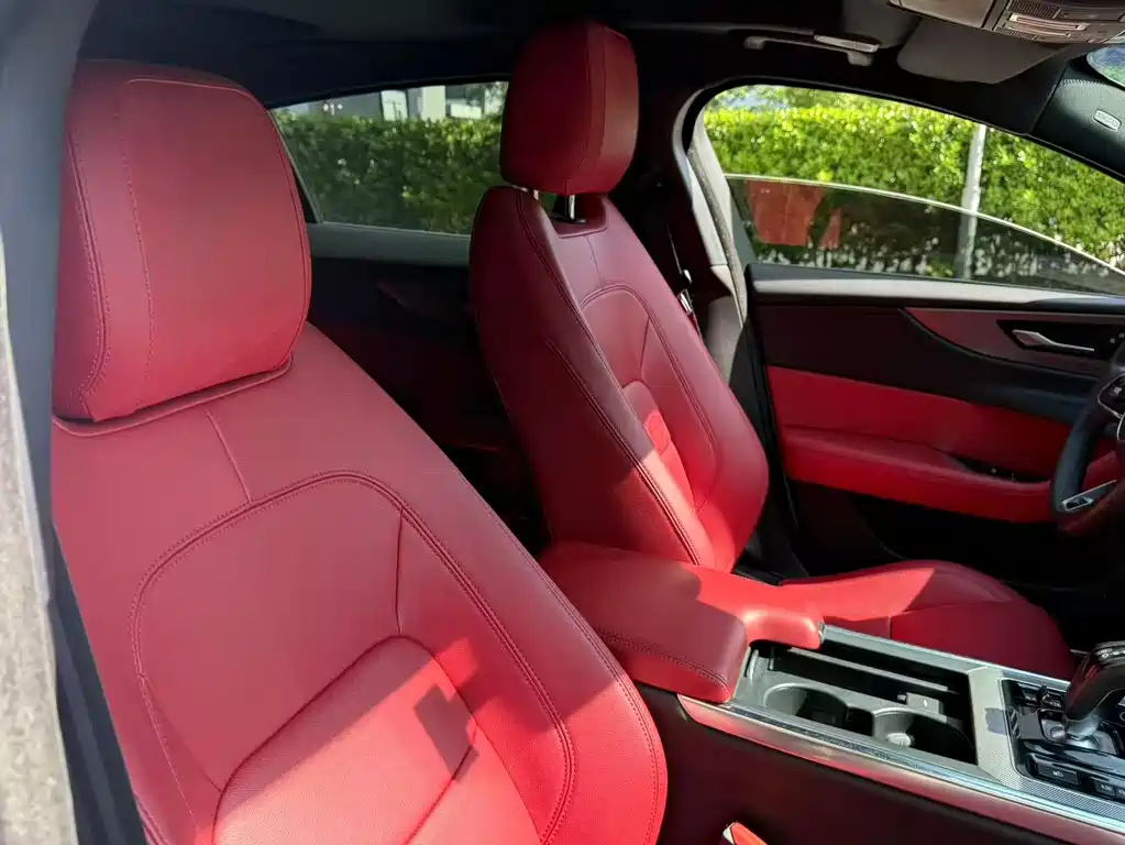 Jaguar XEL 2023 2.0T 250PS R-DYNAMIC S Sport