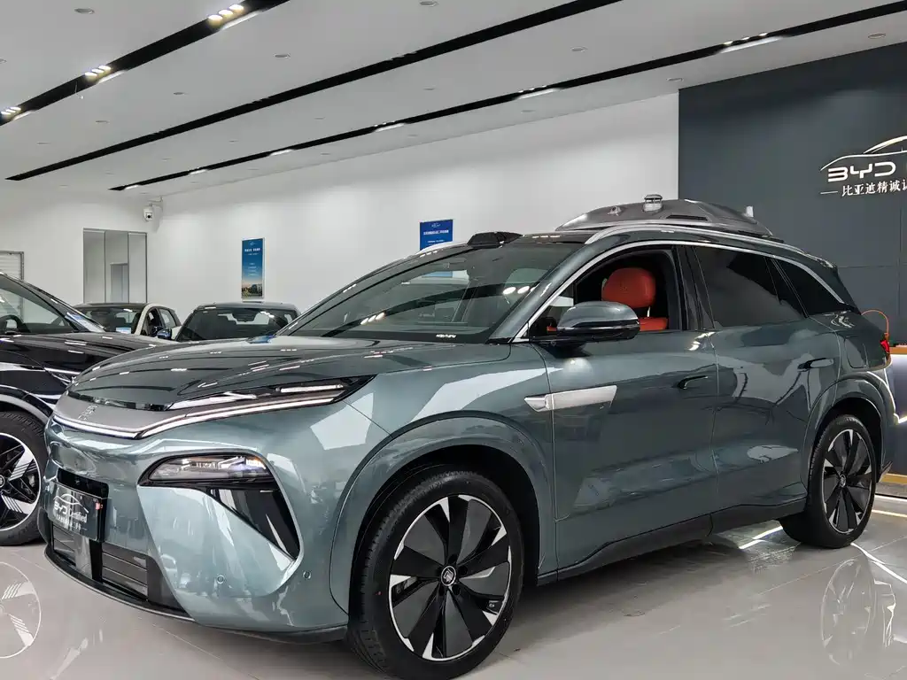 Byd 唐L 2025