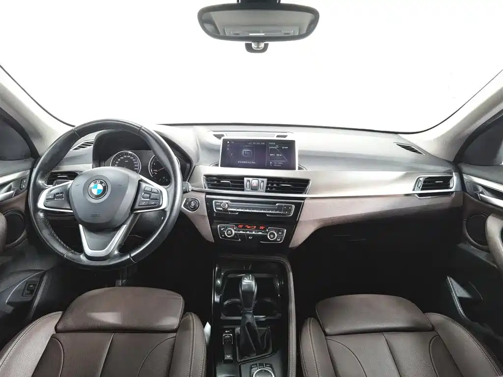 BMW X1 2019 xDrive20Li Premium