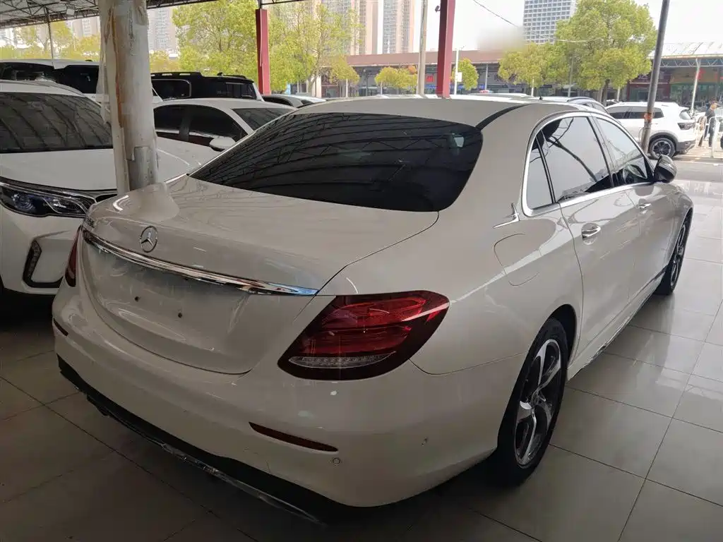 Mercedes-Benz E-Class E 2017 E 300 L Sport Fashion