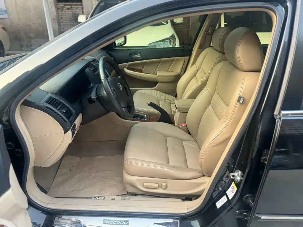 Honda Accord 2006 2.4L Luxury